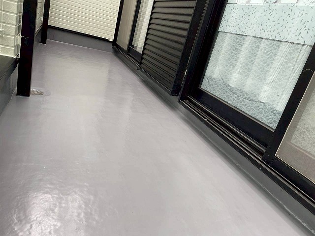 明石市　ベランダ工事　グレー